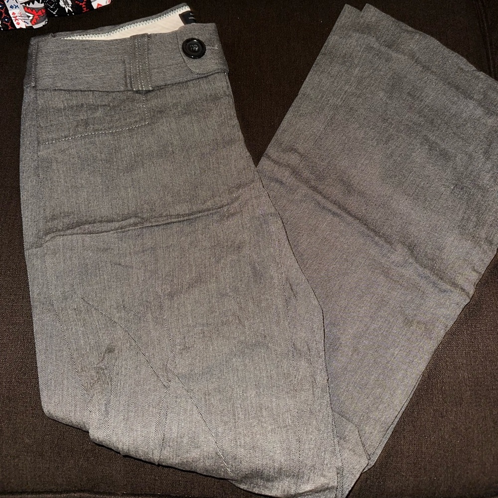 ‼️BOGO SPECIAL‼️Size 4 Banana Republic Pants